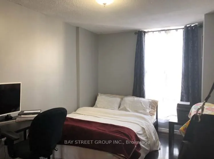 17 Knightsbridge Road, #1803