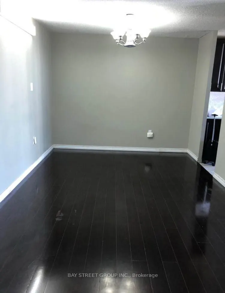 17 Knightsbridge Road, #1803