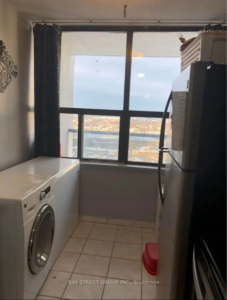 17 Knightsbridge Road, #1803