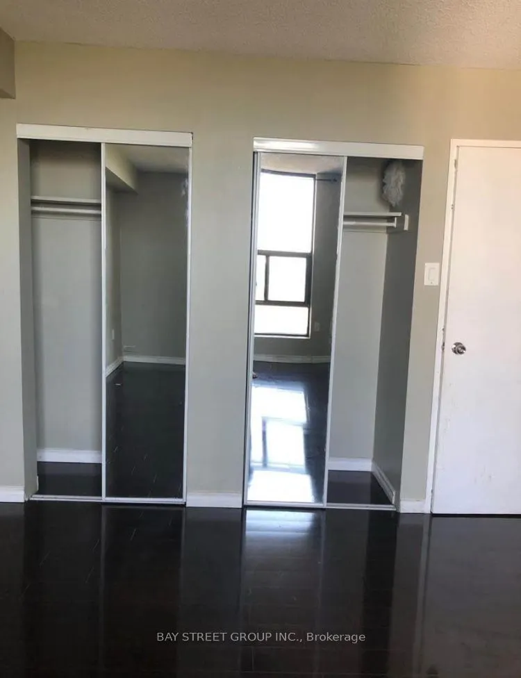 17 Knightsbridge Road, #1803