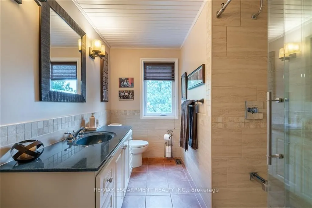 3300 Lakeshore Road