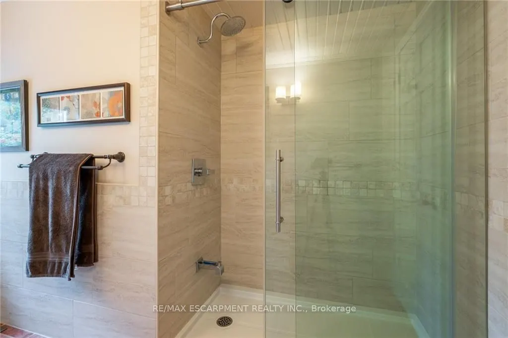 3300 Lakeshore Road