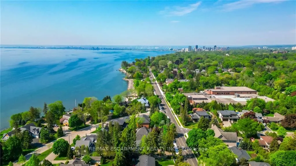 3300 Lakeshore Road