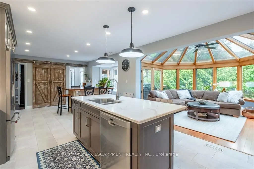 3300 Lakeshore Road