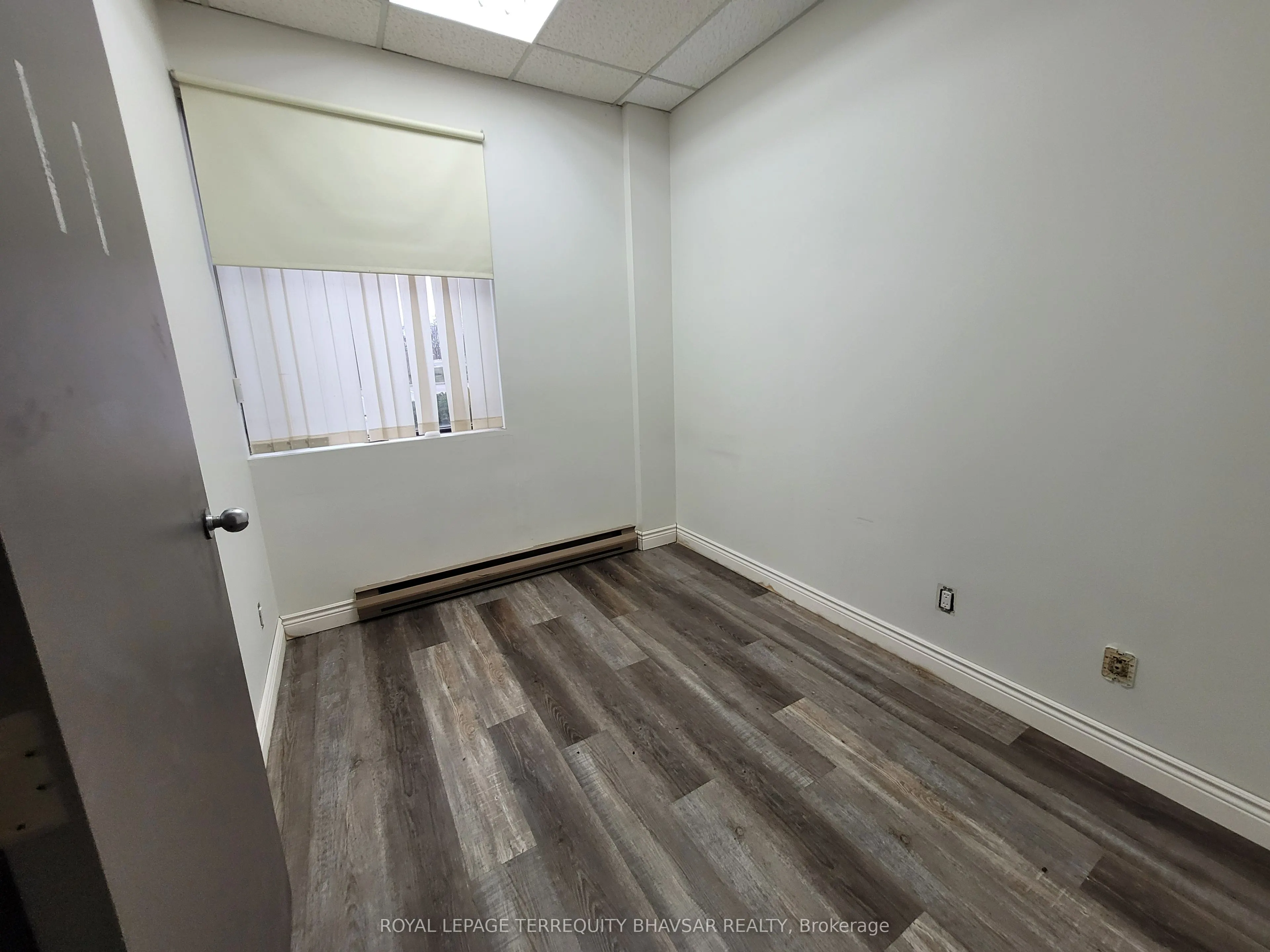 3530 Derry Road E, #103