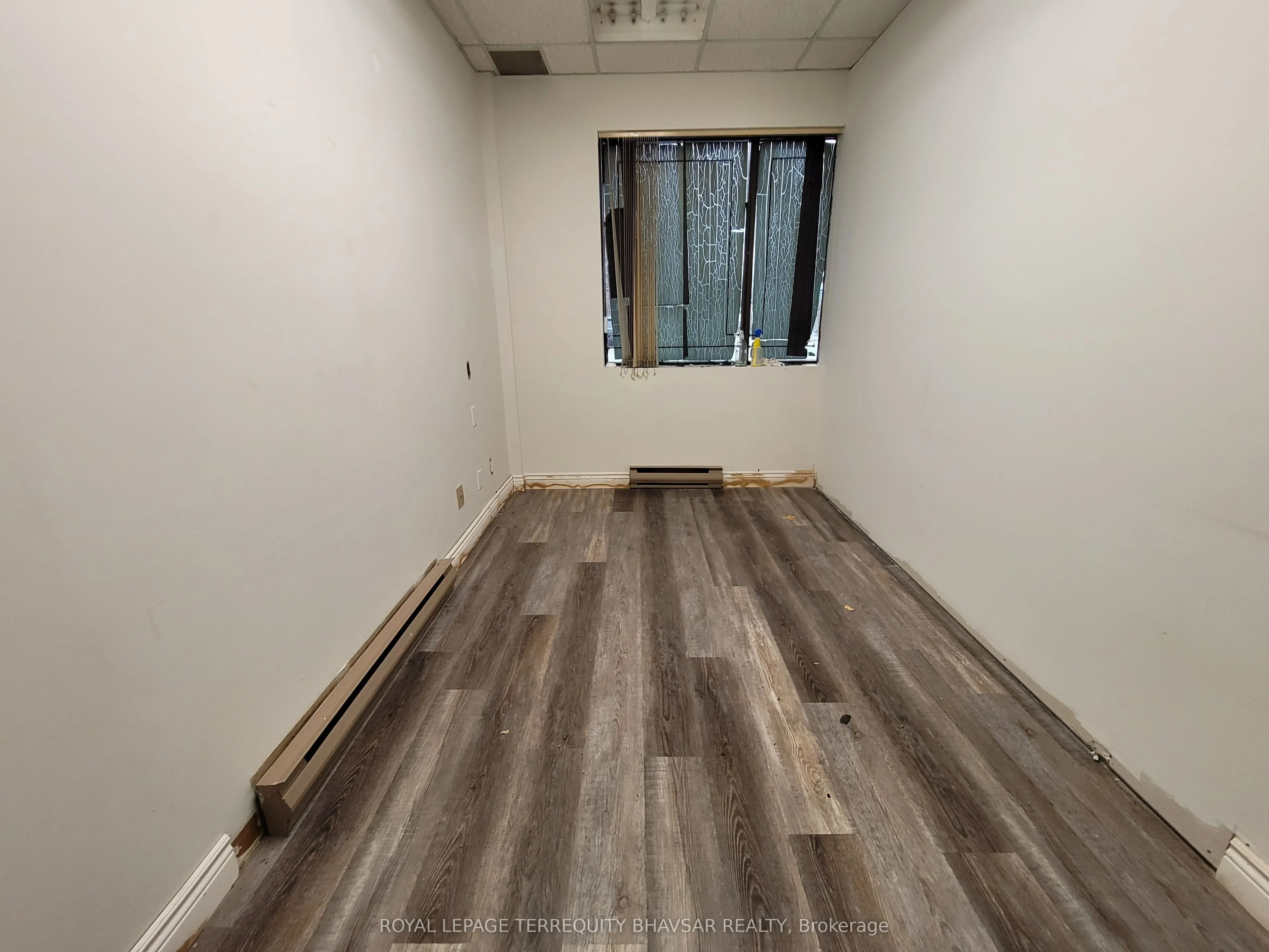 3530 Derry Road E, #103