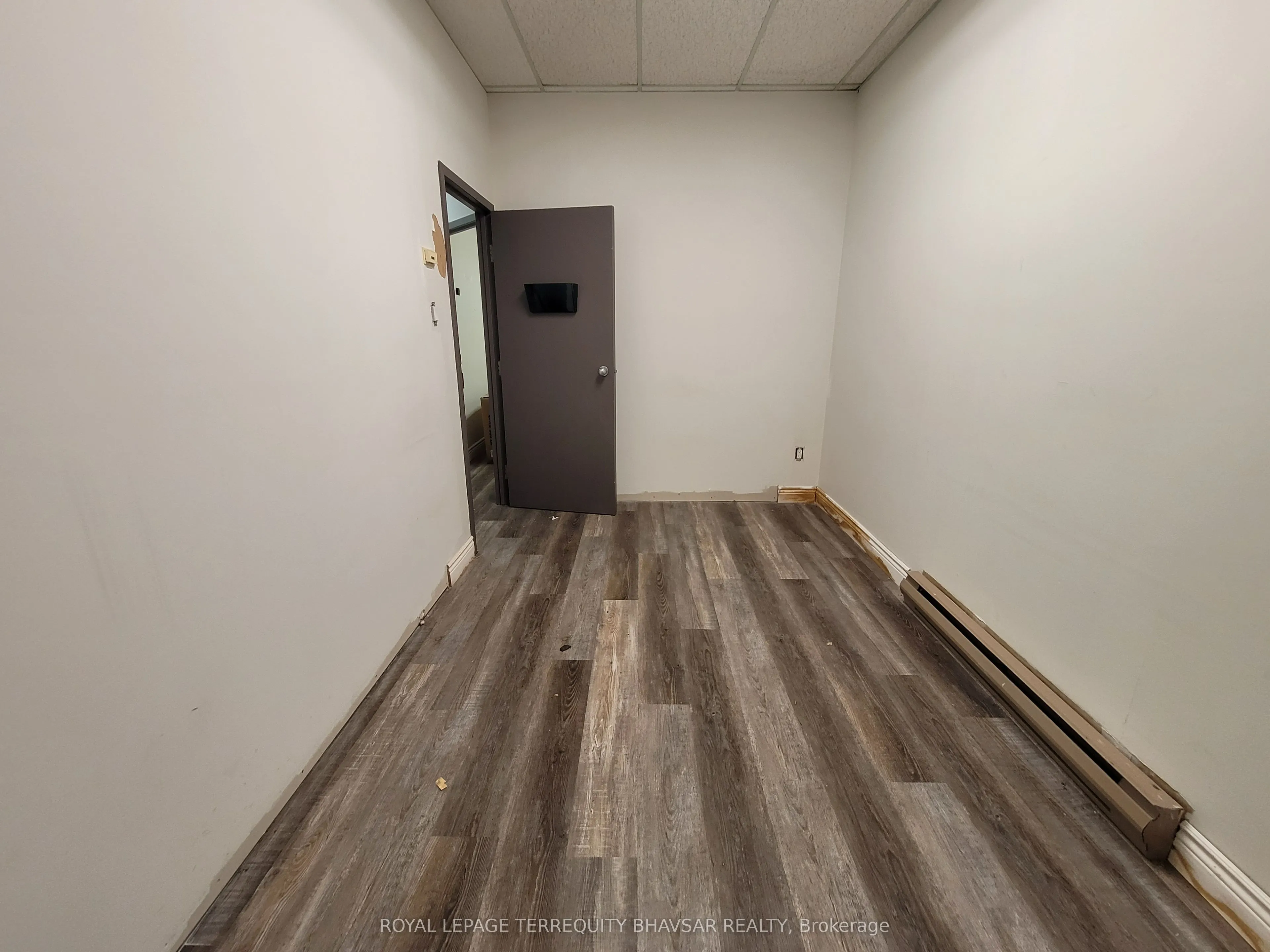 3530 Derry Road E, #103