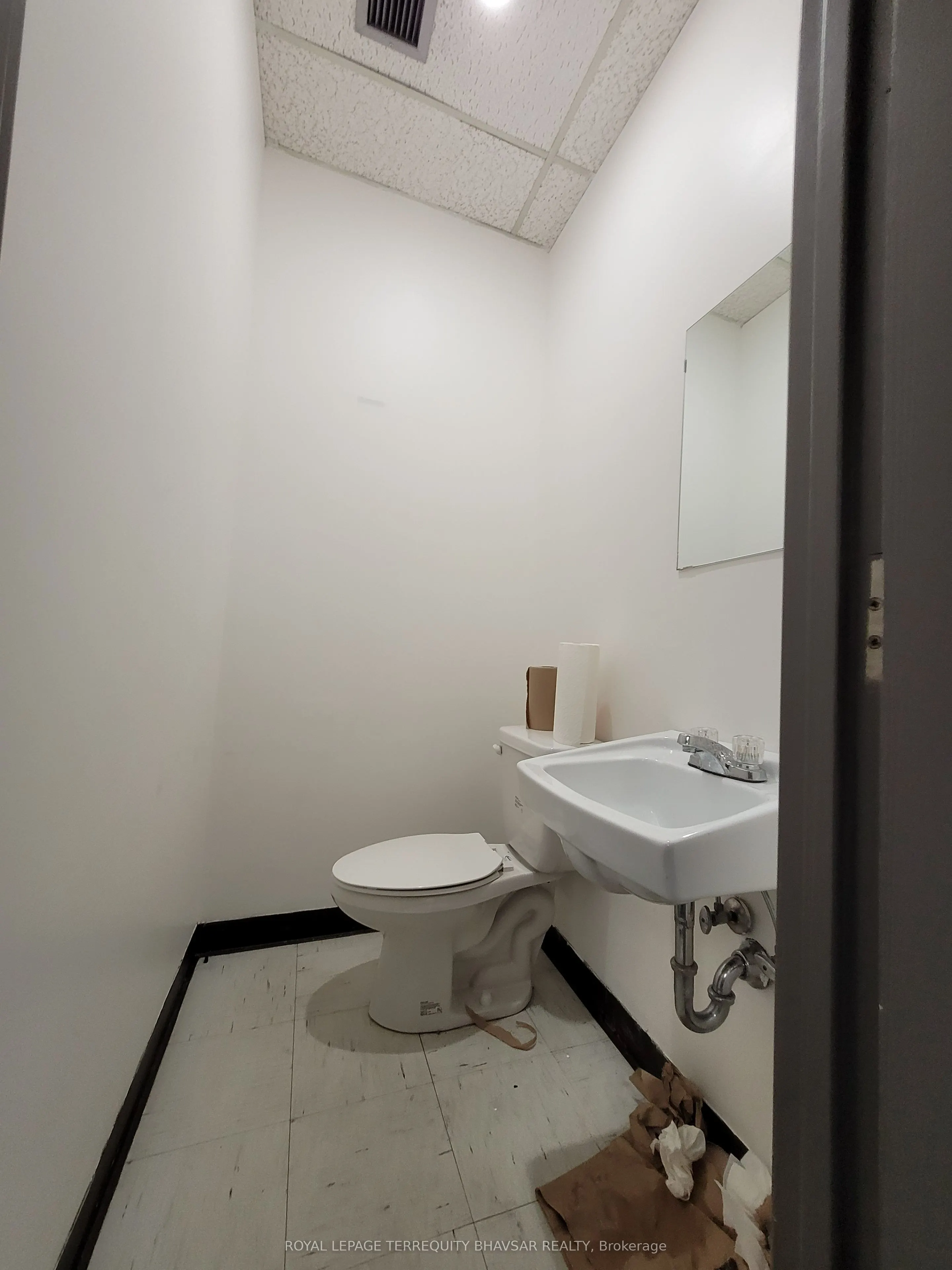 3530 Derry Road E, #103