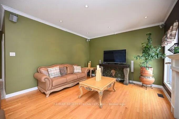 5 SUMMERSHADE Street