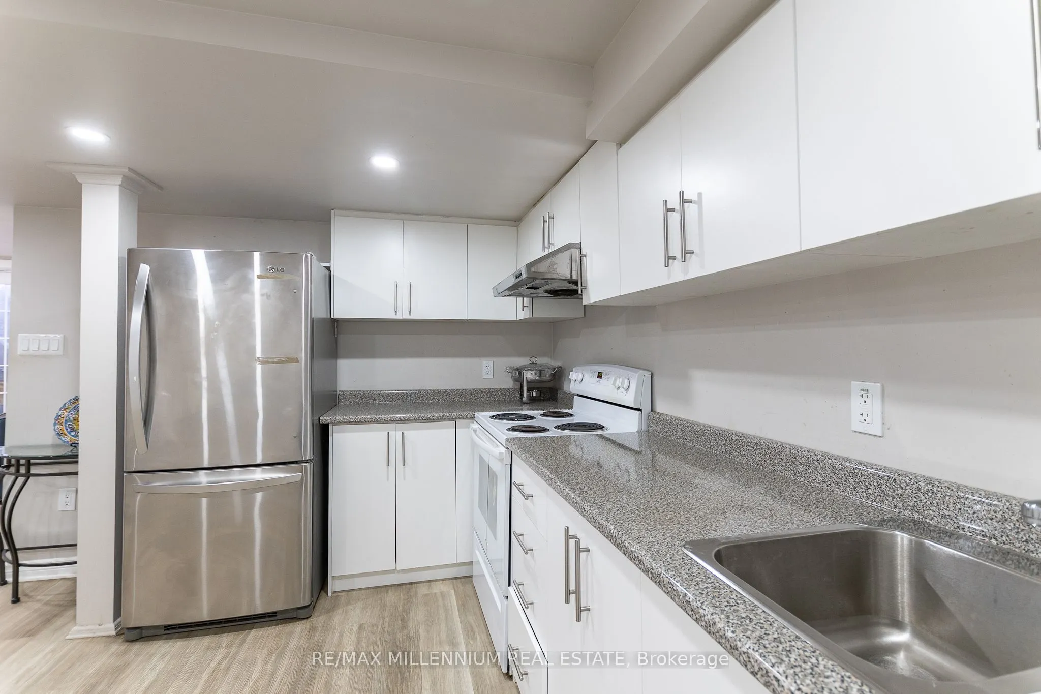 309 Nairn Circle, #Lower