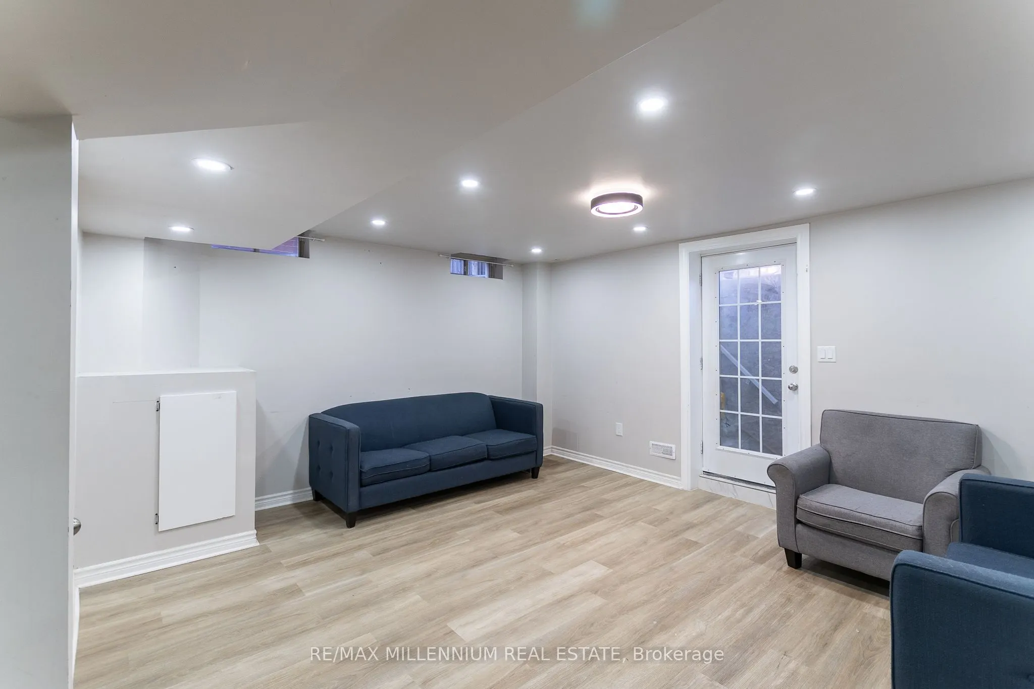 309 Nairn Circle, #Lower