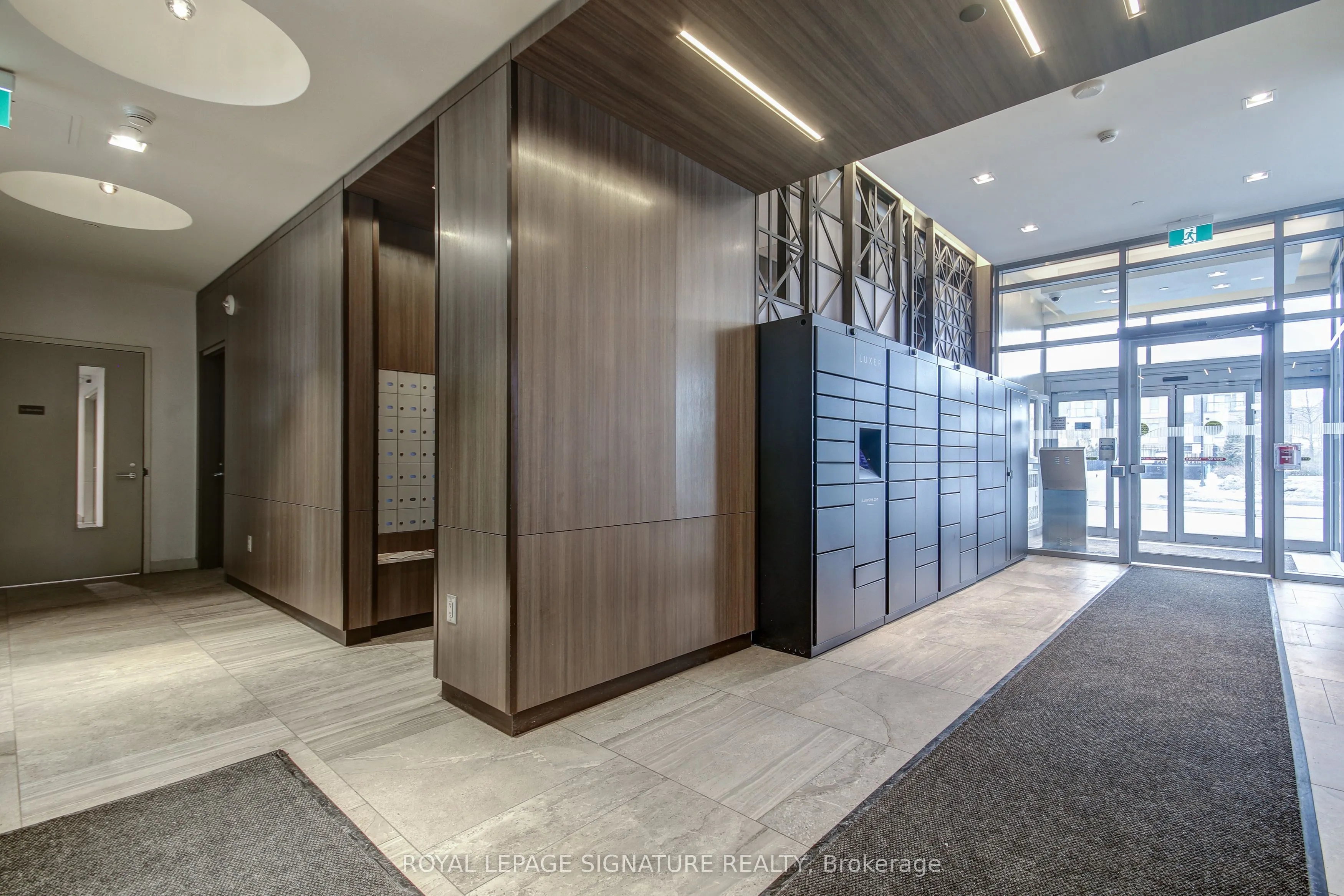 2550 Eglinton Avenue W, #1401