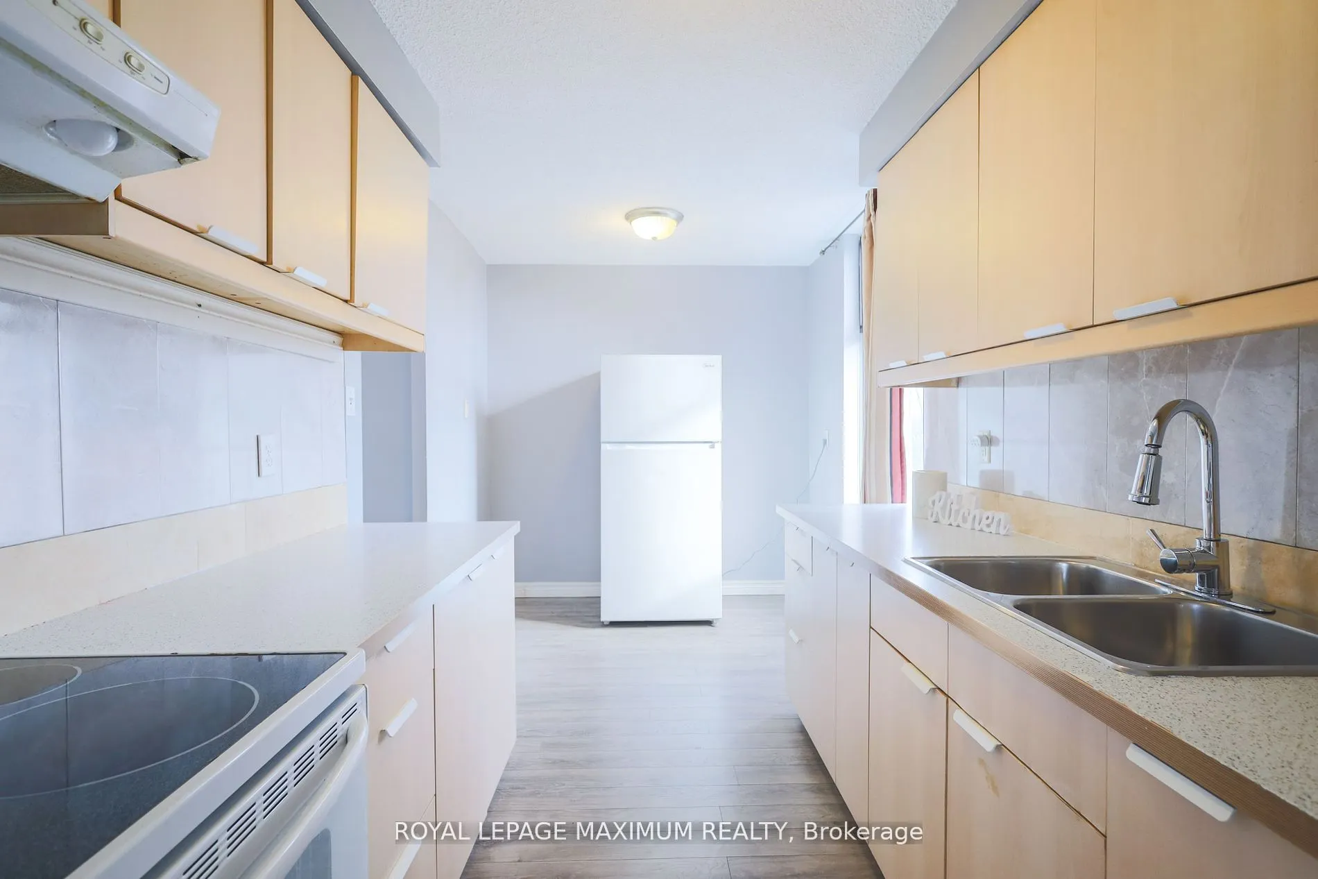 135 Marlee Avenue, #501