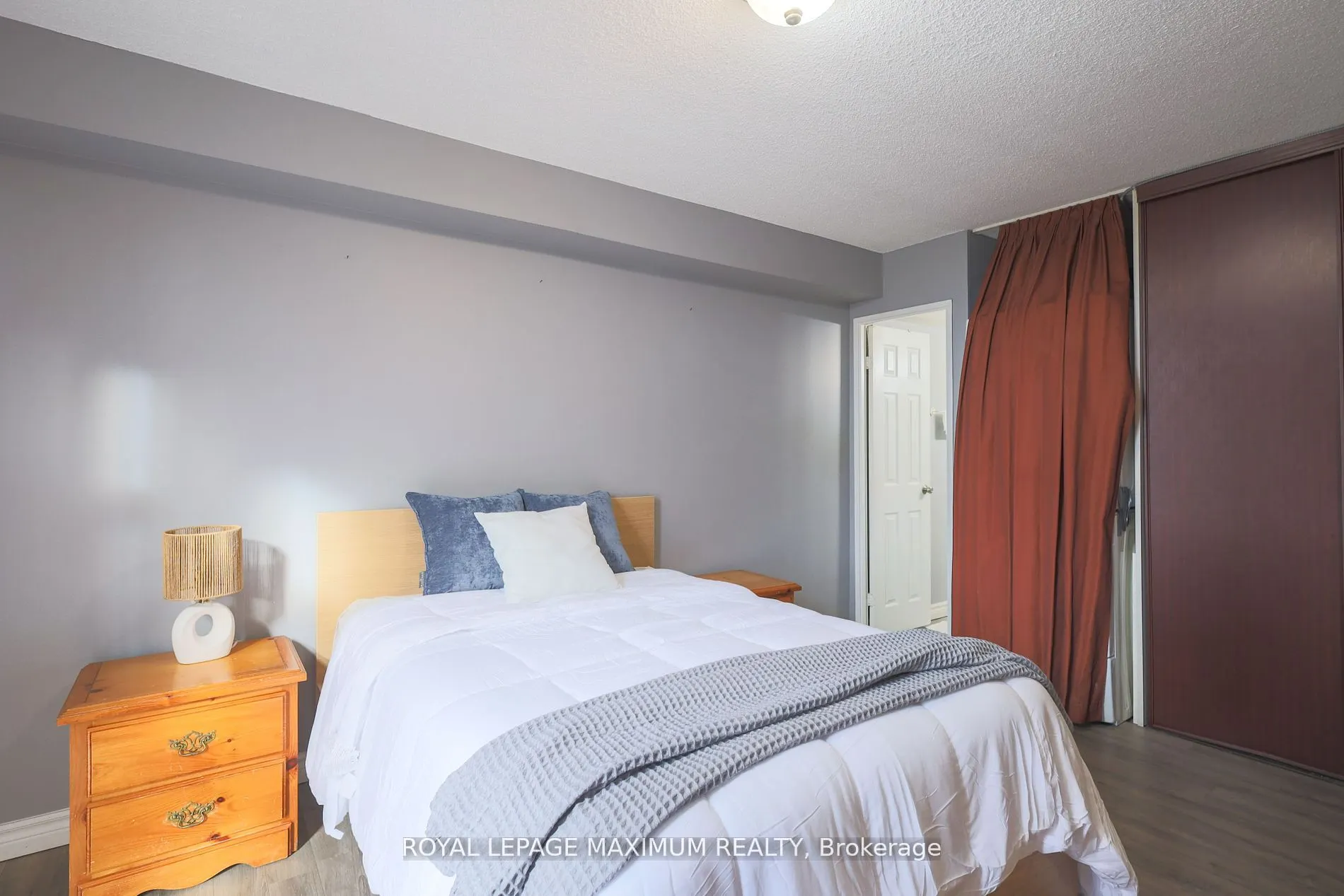 135 Marlee Avenue, #501