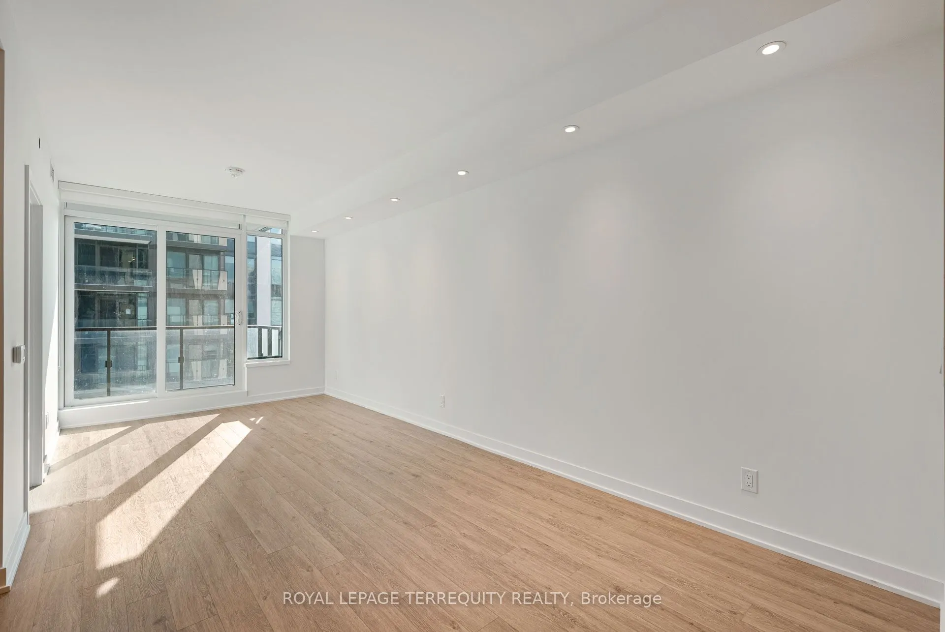 1928 Lake shore Boulevard W, #2506