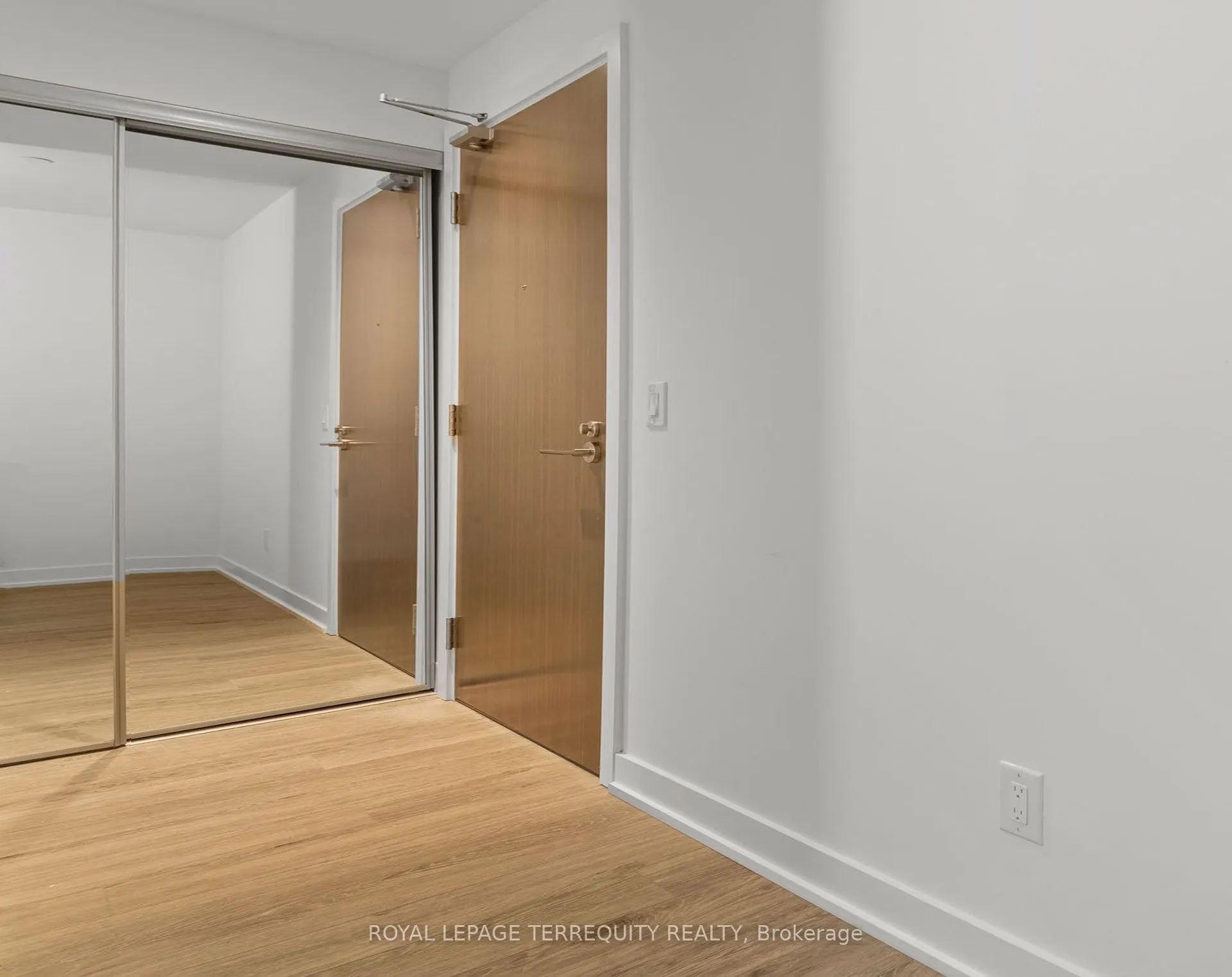 1928 Lake shore Boulevard W, #2506
