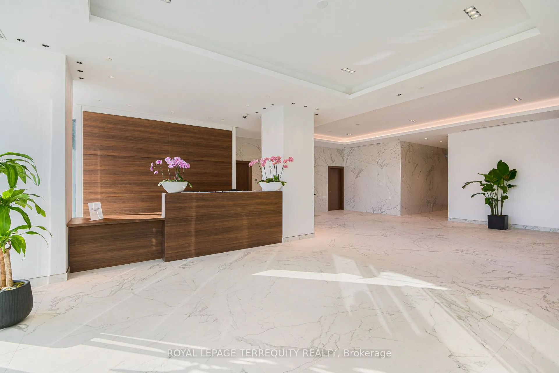 1928 Lake shore Boulevard W, #2506