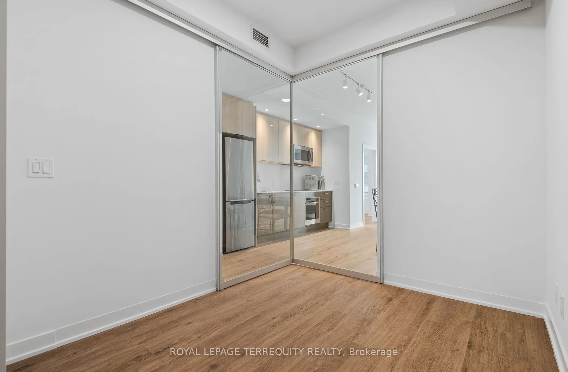 1928 Lake shore Boulevard W, #2506