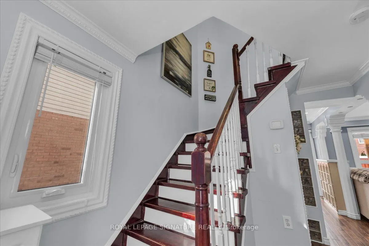 16 Nectarine Crescent
