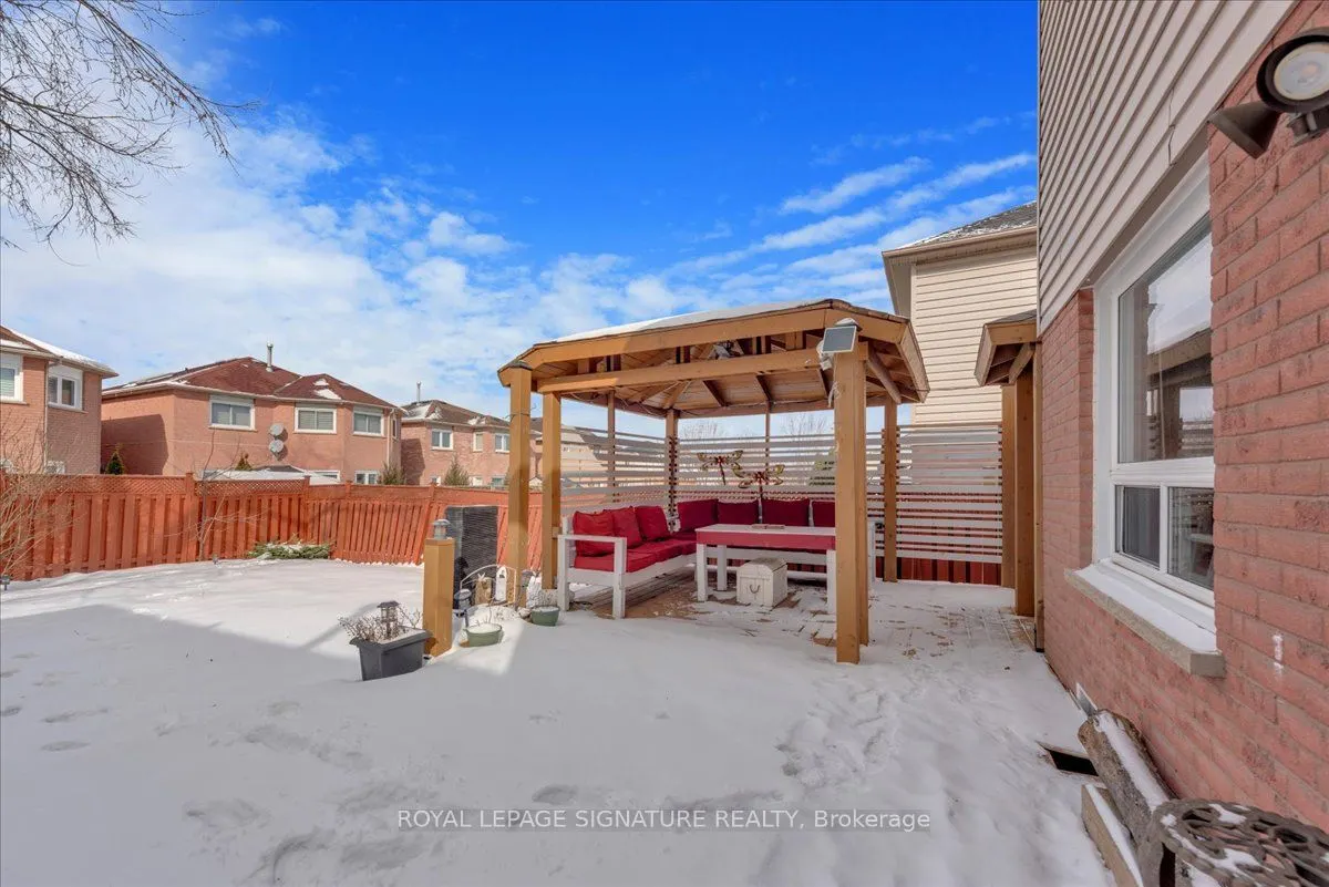 16 Nectarine Crescent