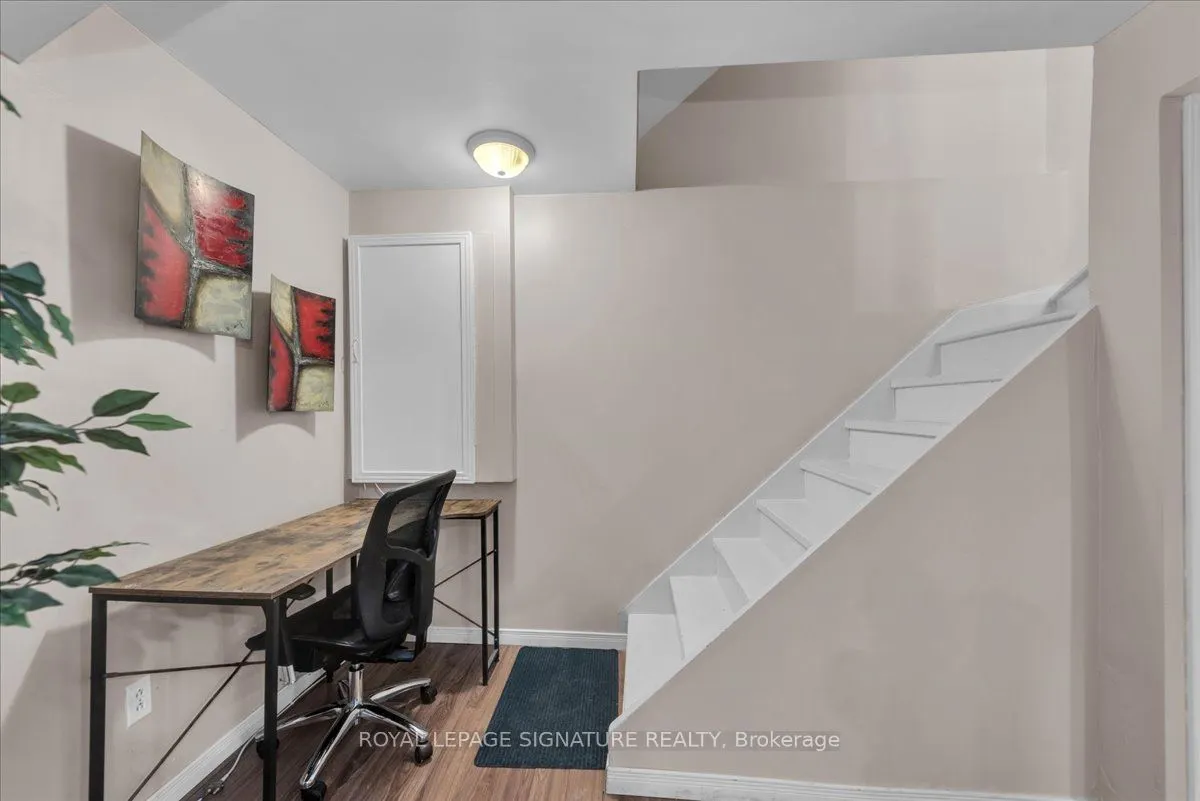 16 Nectarine Crescent