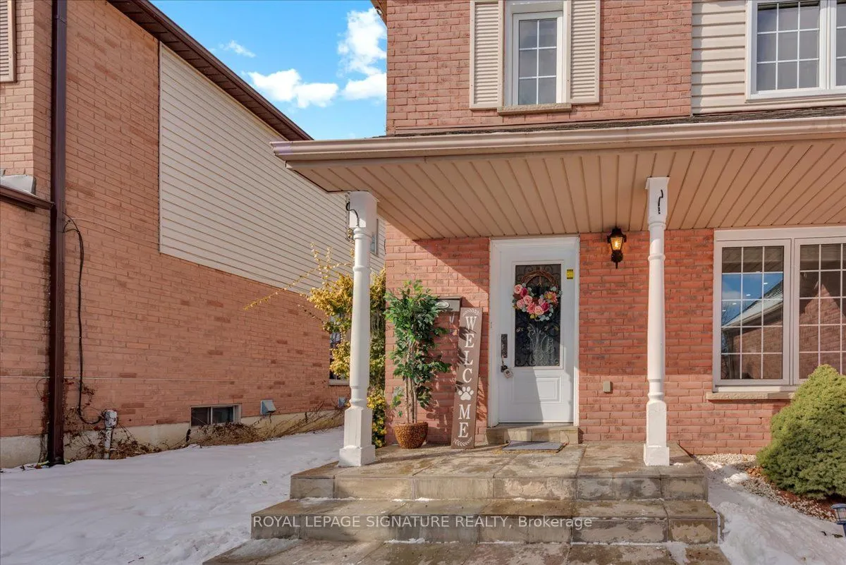 16 Nectarine Crescent