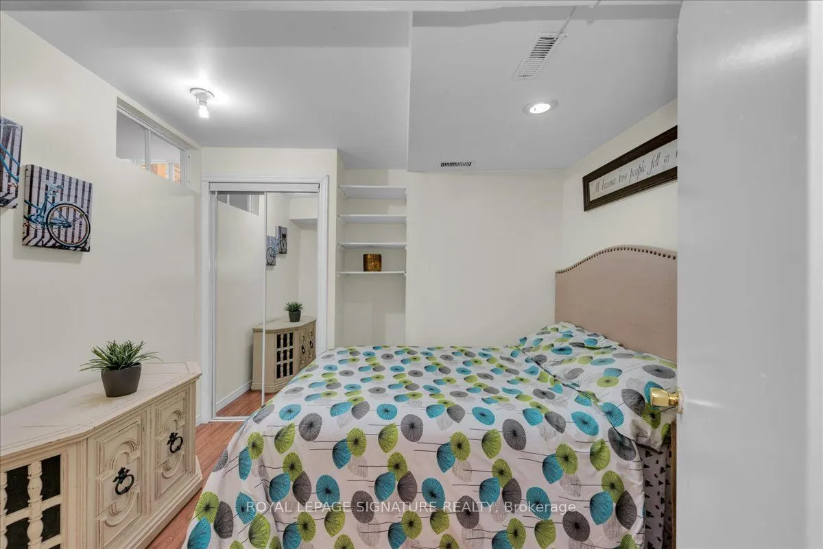 16 Nectarine Crescent