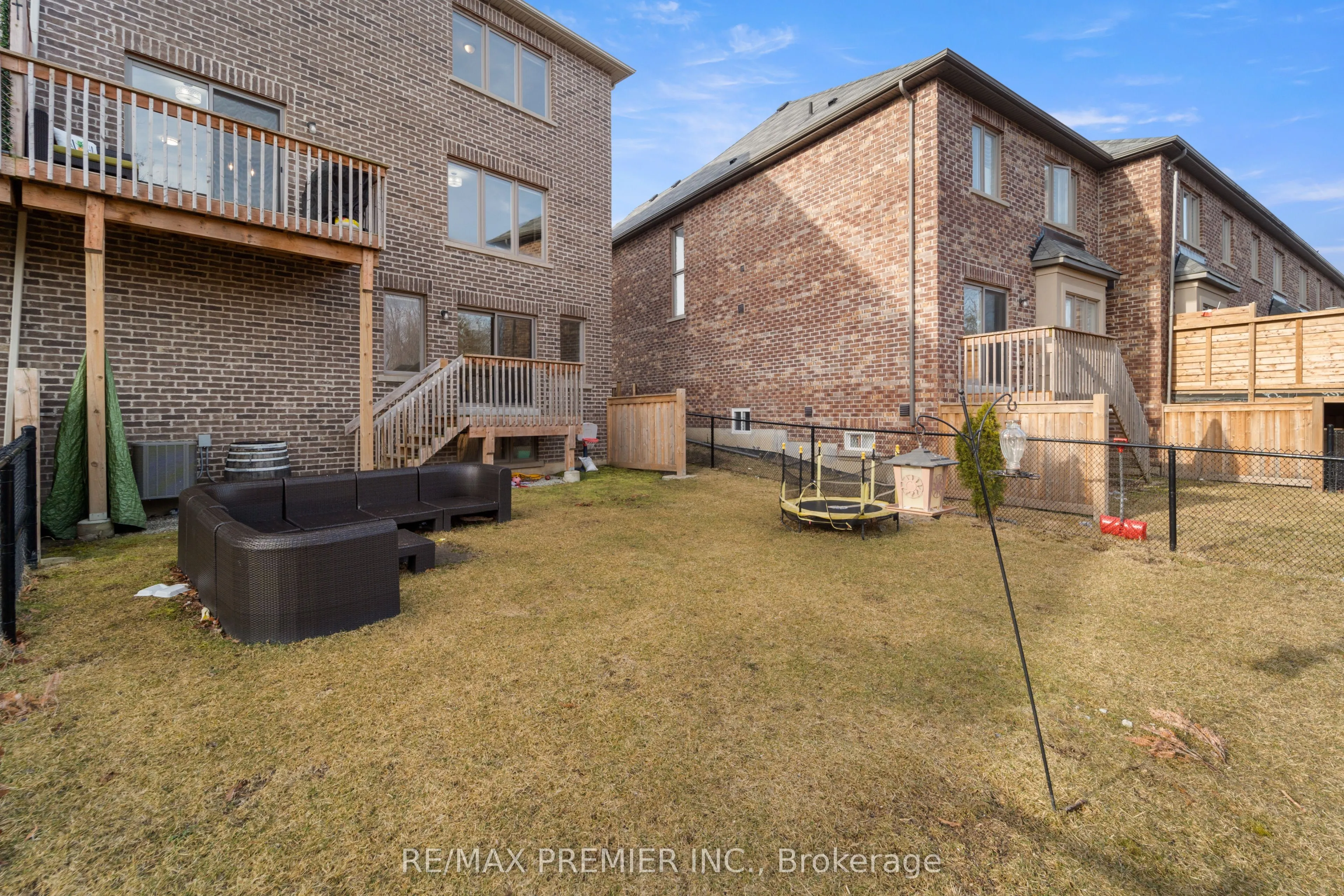29 Oliana Way