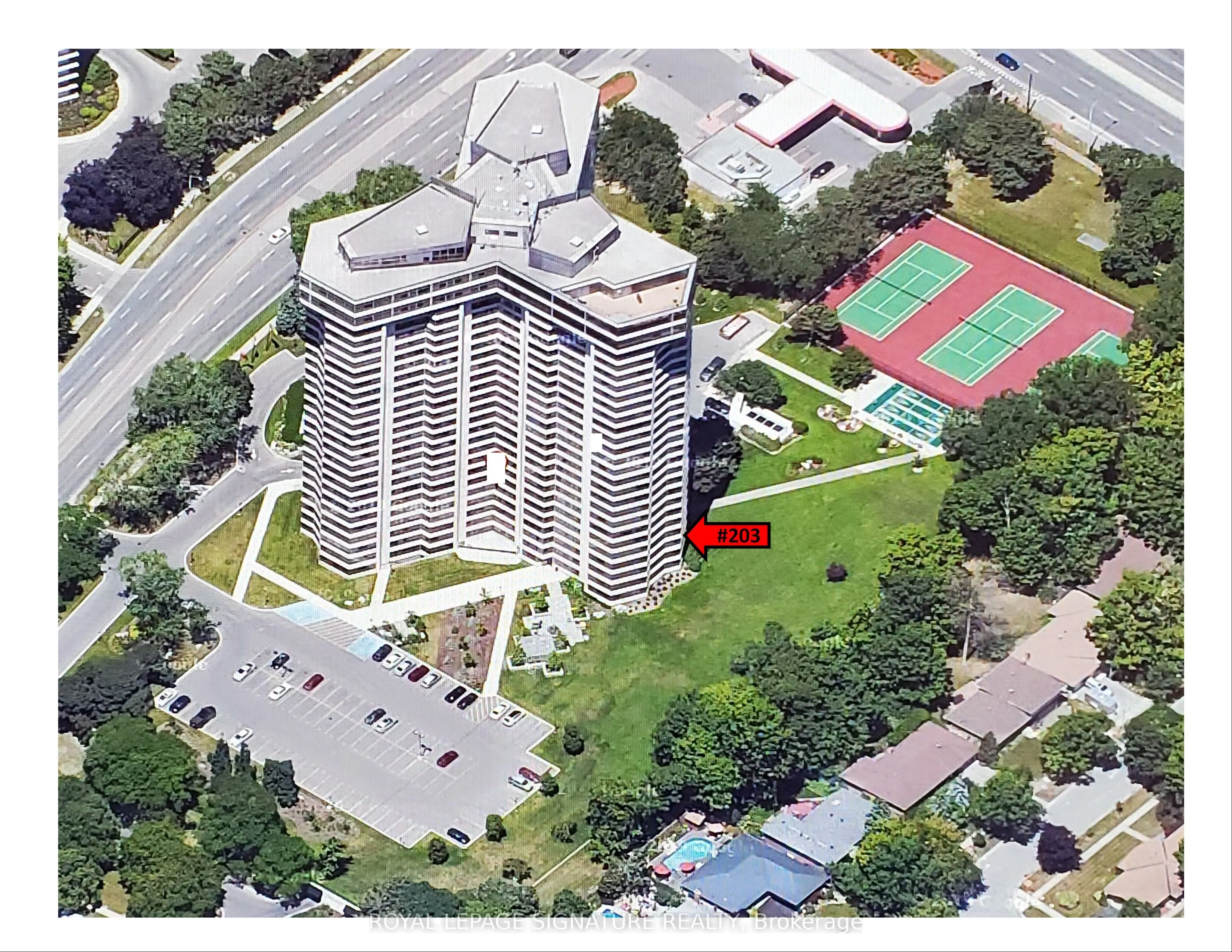 1300 Bloor Street, #203