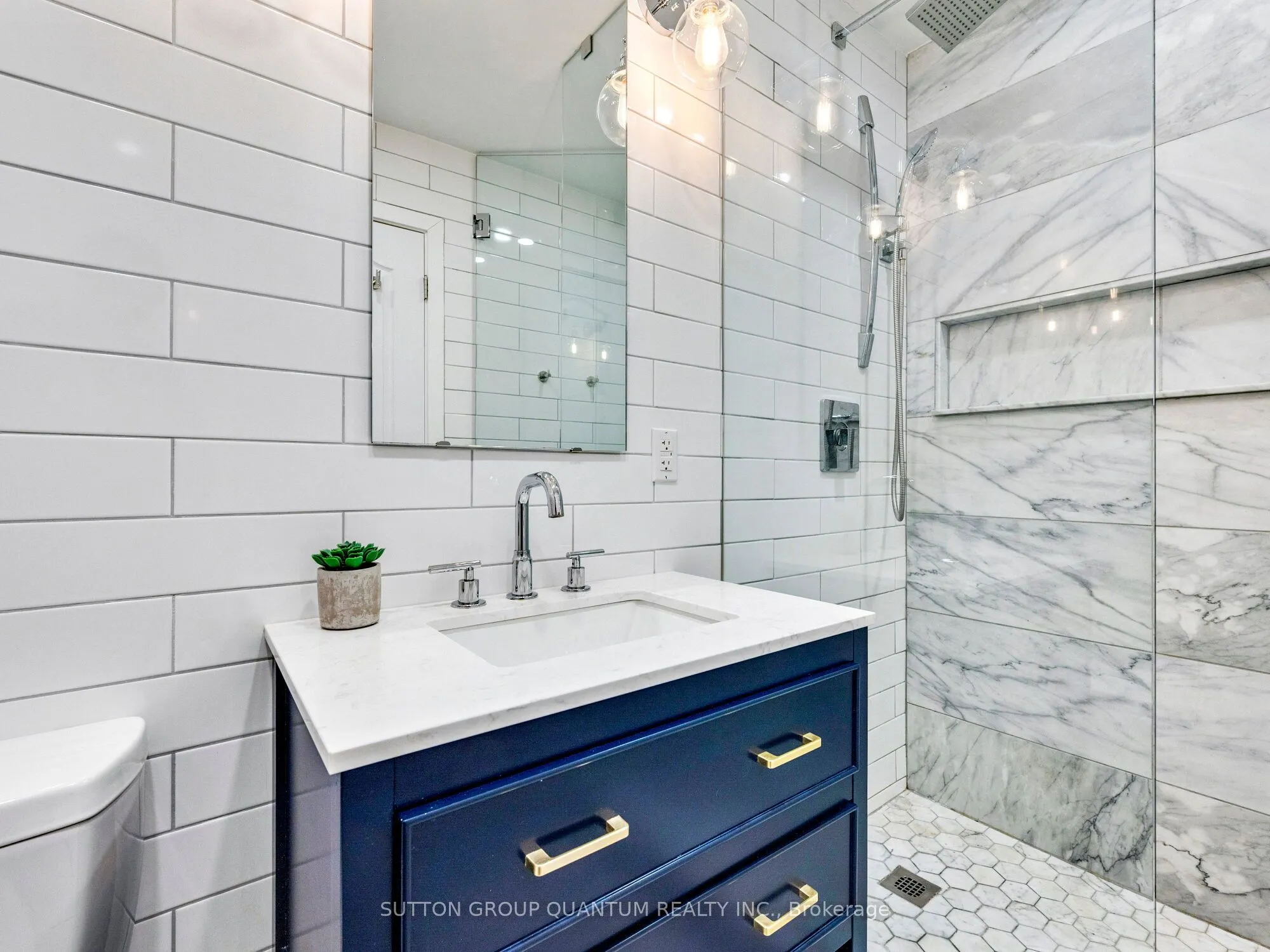 4423 Sawmill Valley Drive