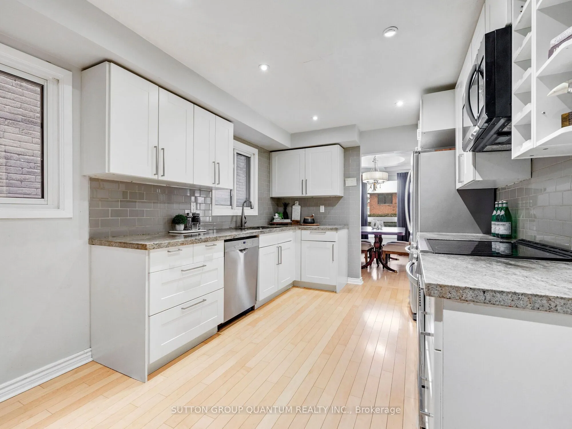 4423 Sawmill Valley Drive