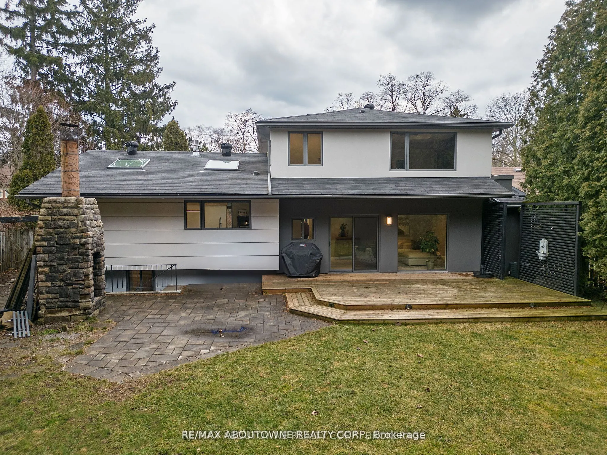 561 Rebecca Street
