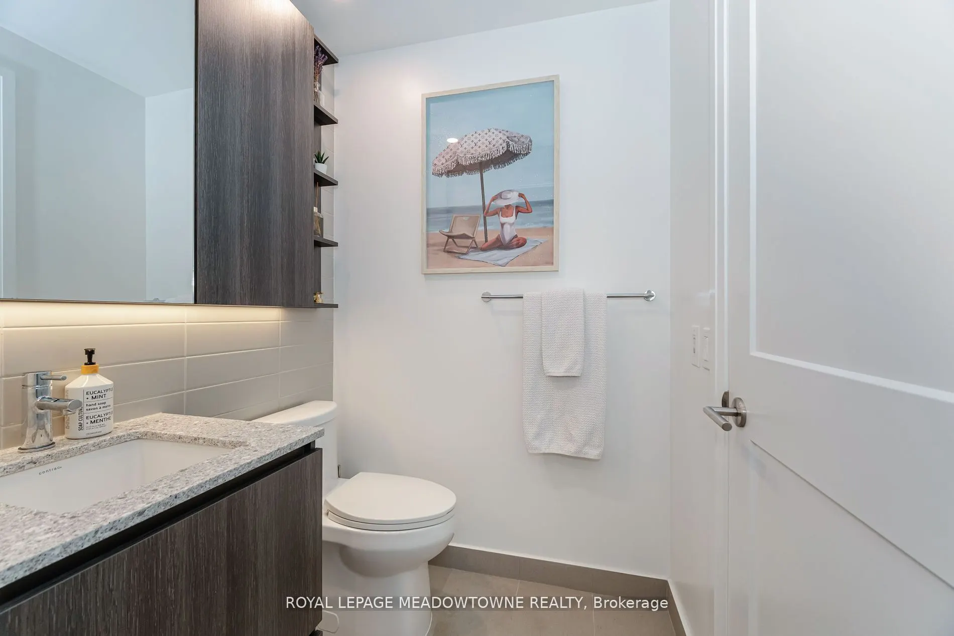 21 Park Street E, #616