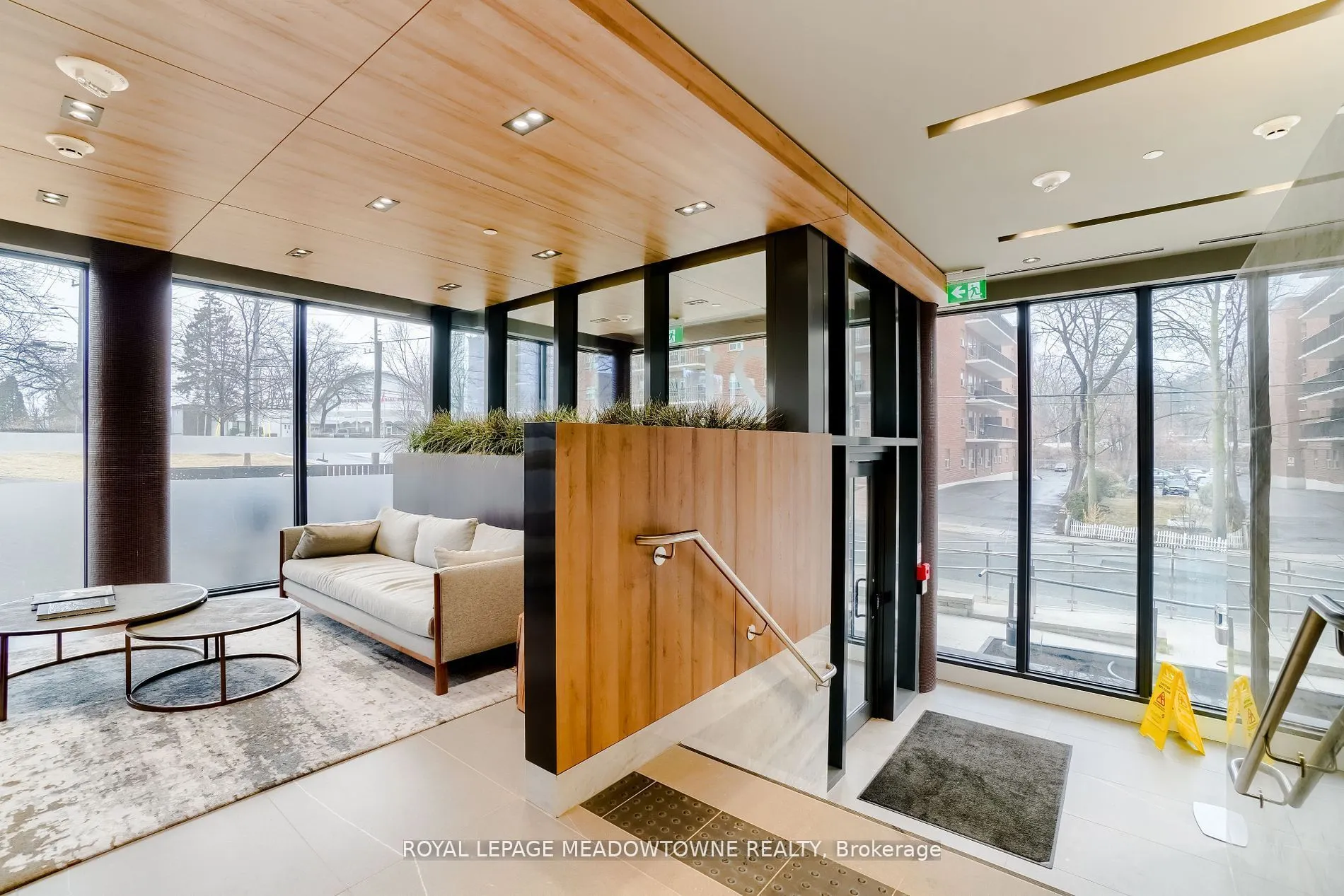21 Park Street E, #616
