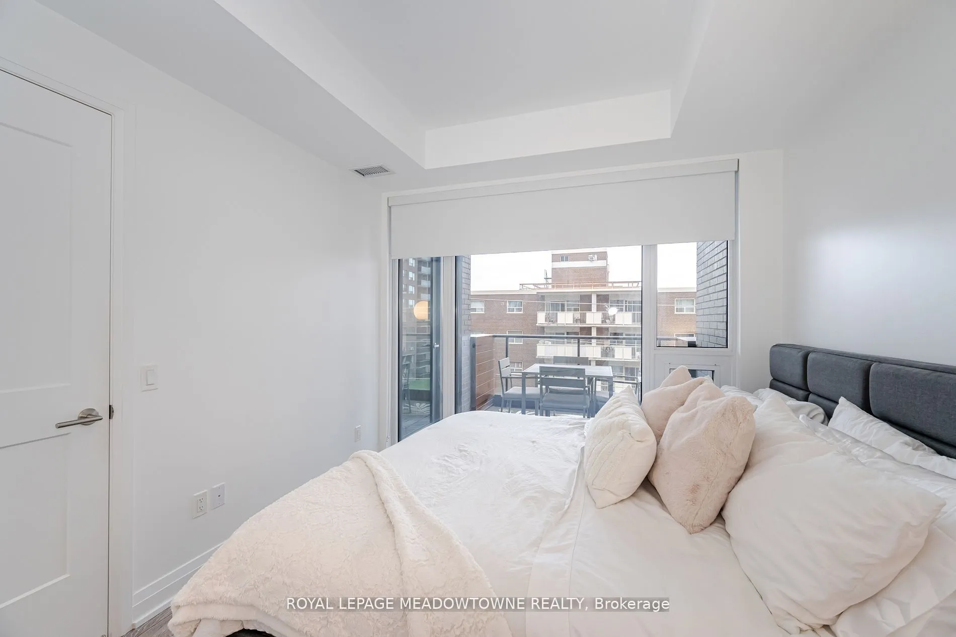 21 Park Street E, #616