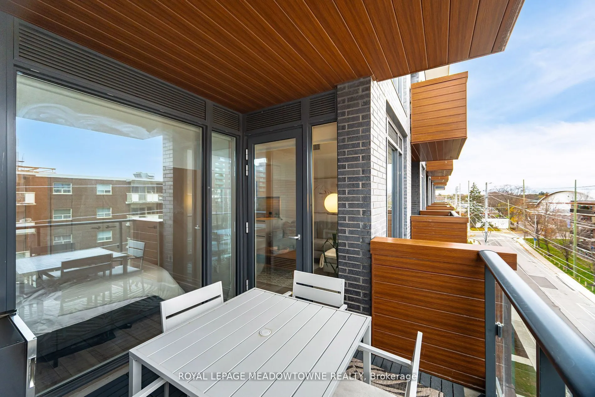21 Park Street E, #616
