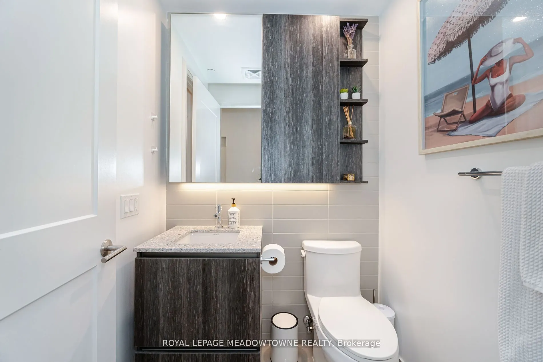 21 Park Street E, #616