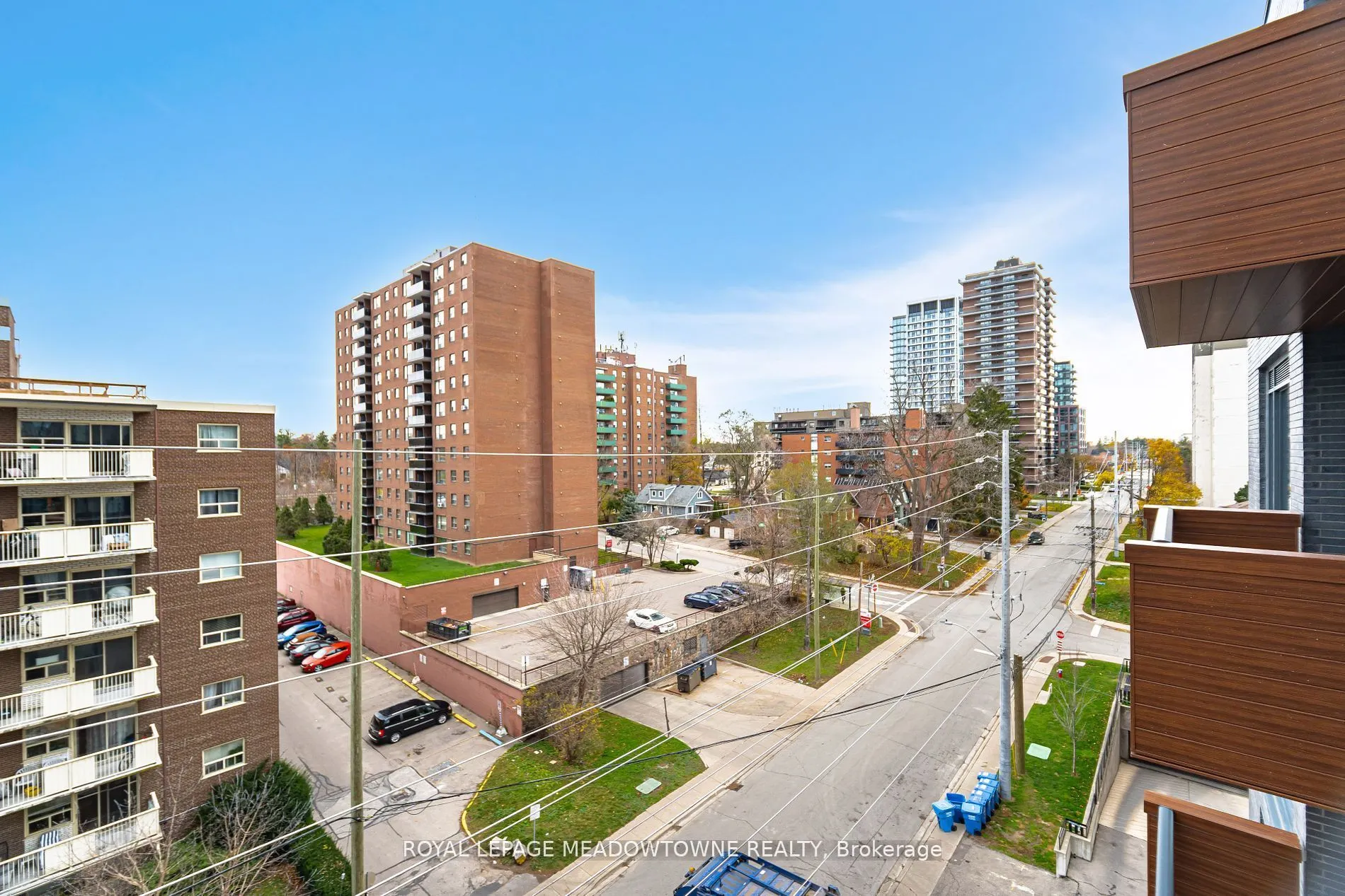21 Park Street E, #616