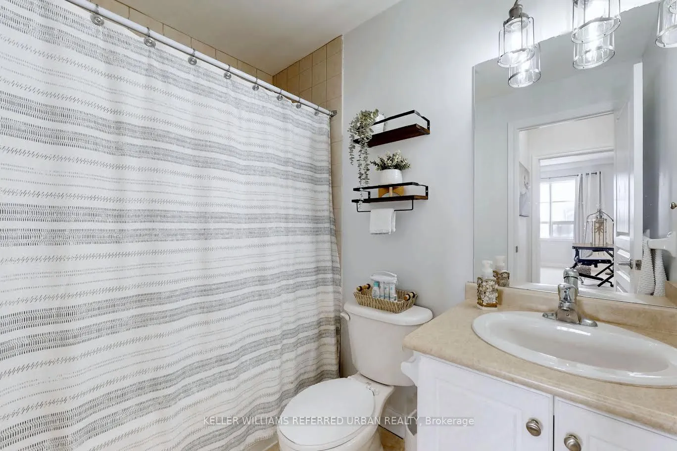 1415 Lawrence Avenue W, #214