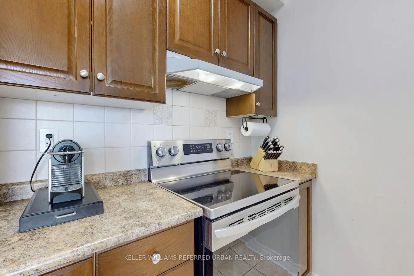 1415 Lawrence Avenue W, #214