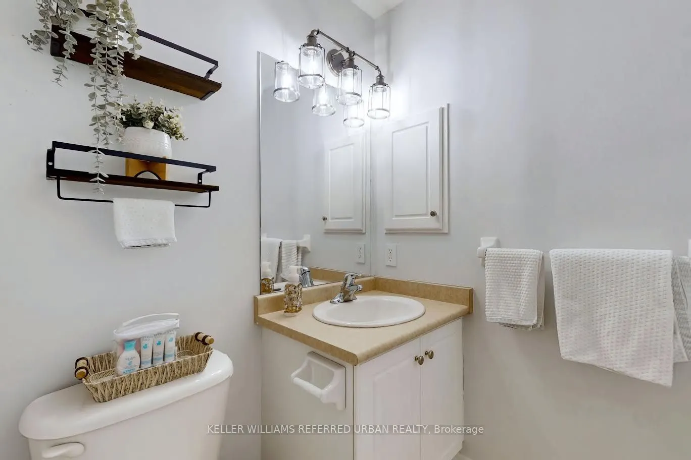 1415 Lawrence Avenue W, #214