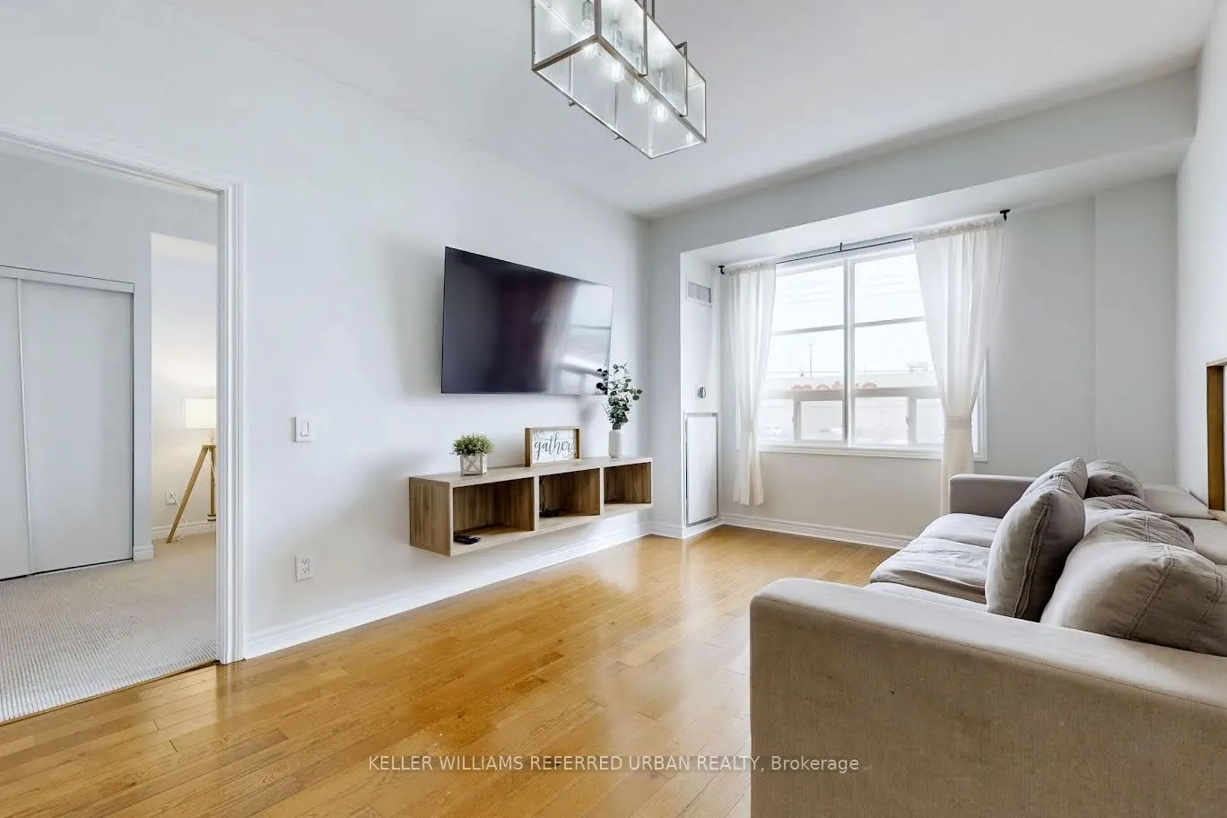 1415 Lawrence Avenue W, #214