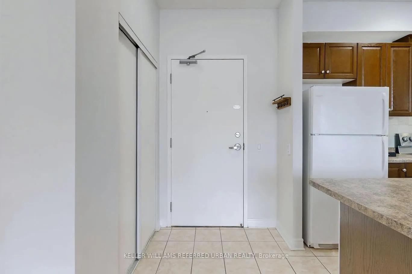 1415 Lawrence Avenue W, #214