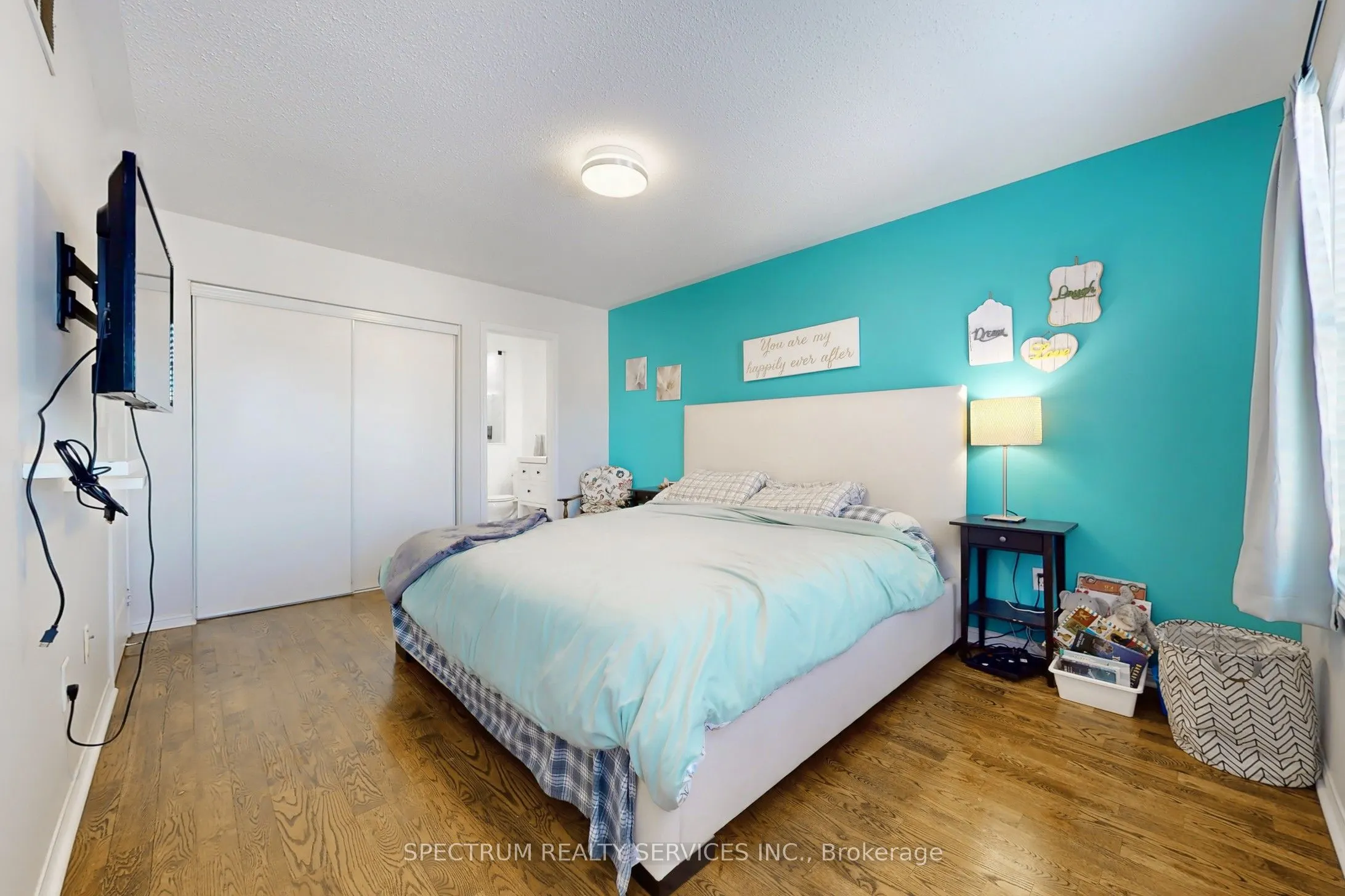 1528 Evans Terrace