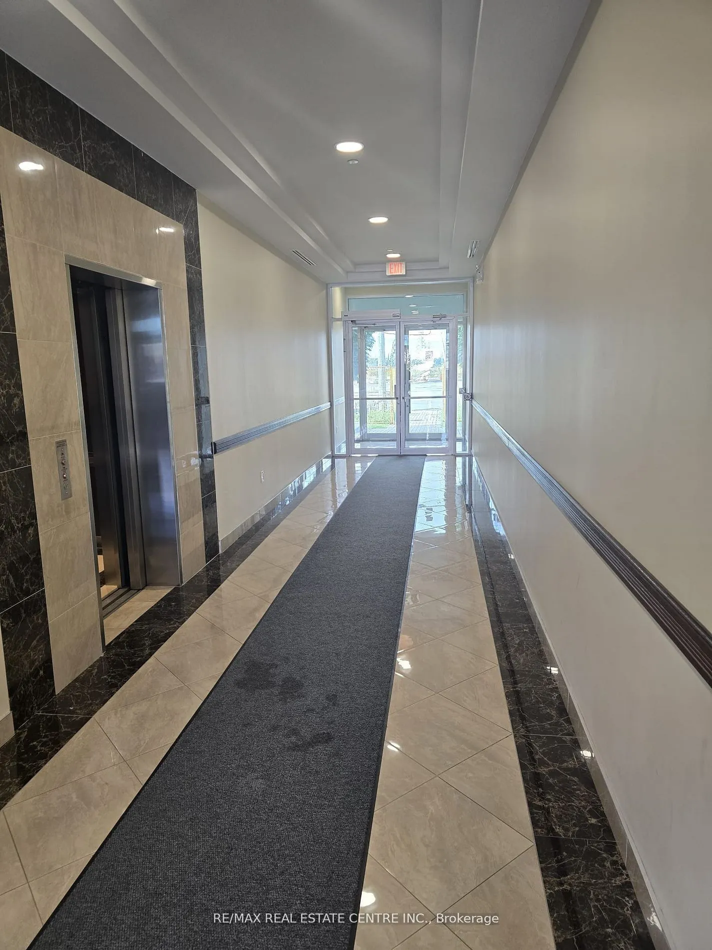30 Topflight Drive, #8A
