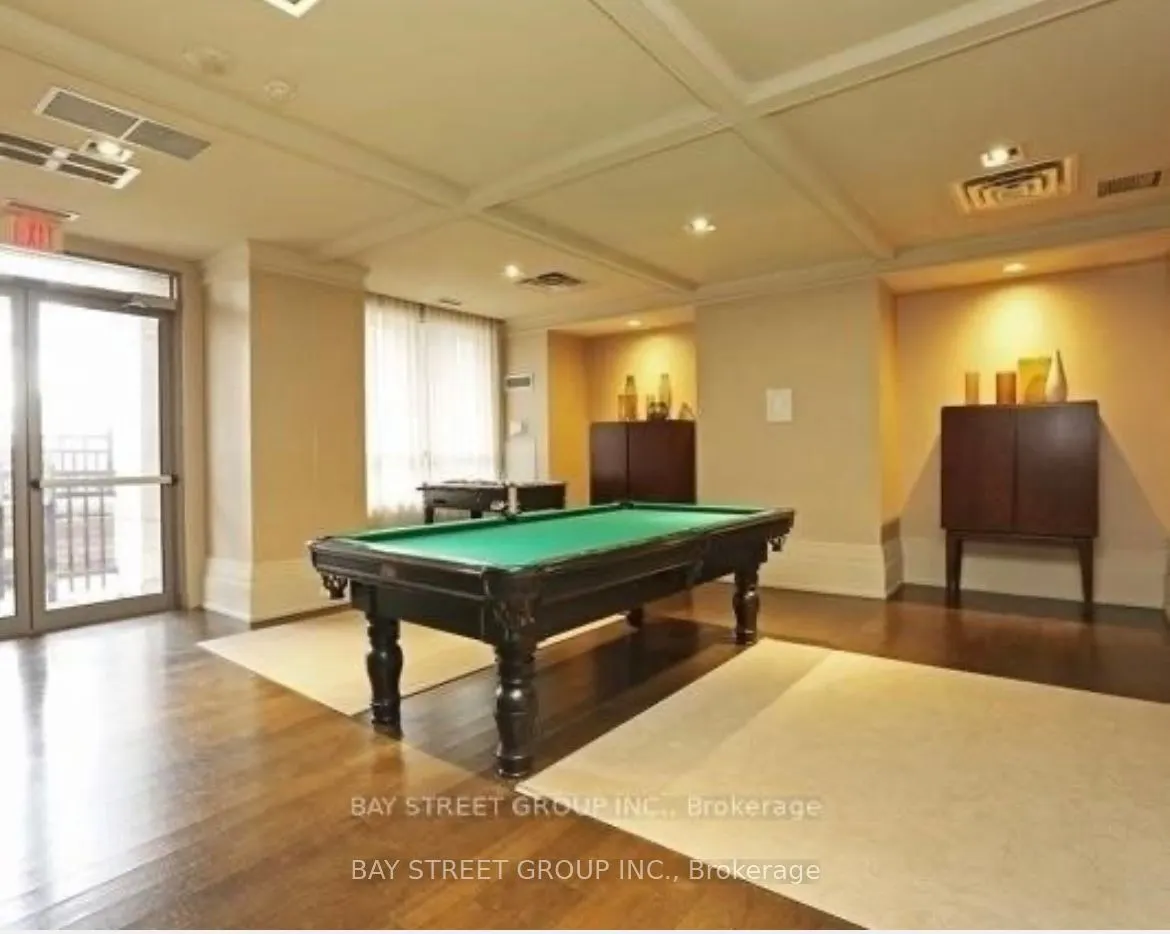 388 Prince Of Wales Drive #907