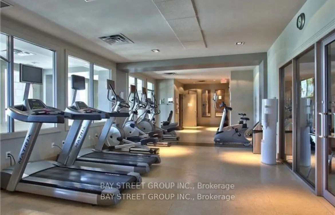 388 Prince Of Wales Drive #907