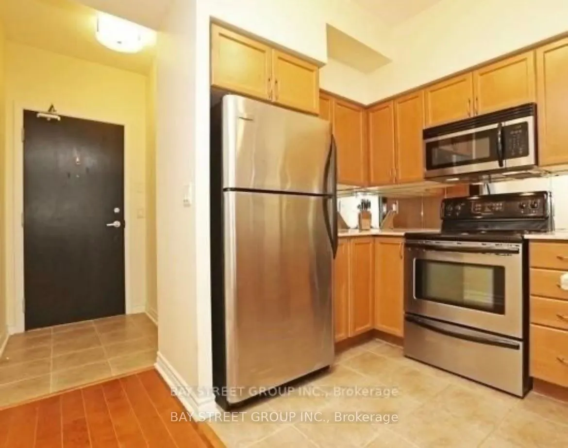 388 Prince Of Wales Drive #907