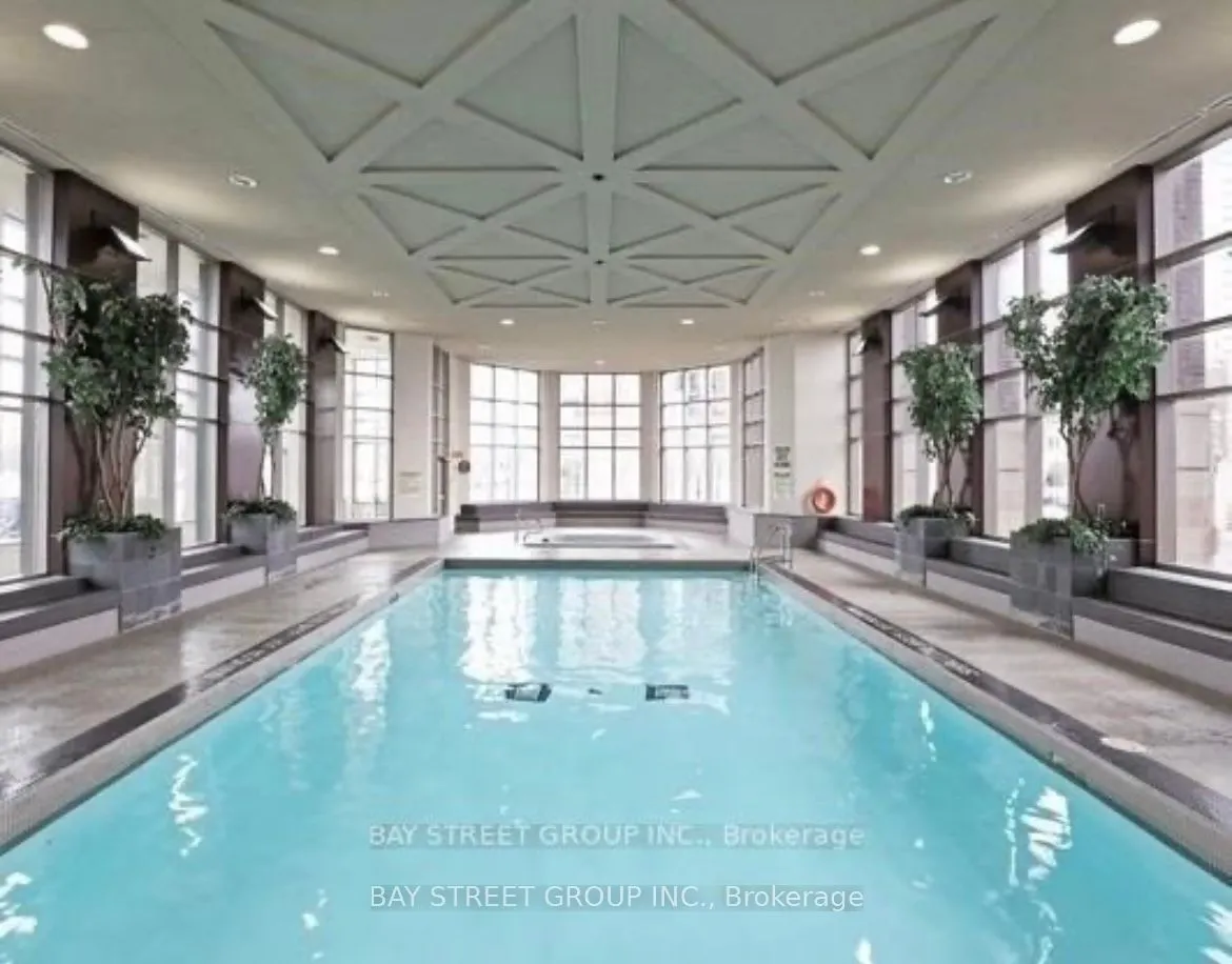 388 Prince Of Wales Drive #907