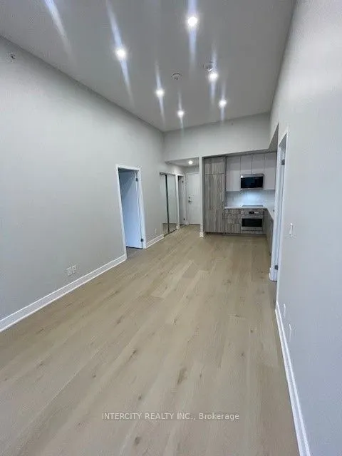 297 Oak Walk Drive, #409